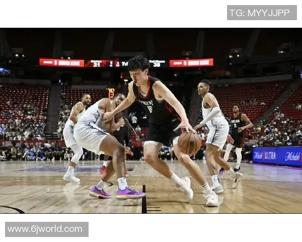 勇士与开拓者季前赛精彩对决展现新赛季球队实力与战术布局